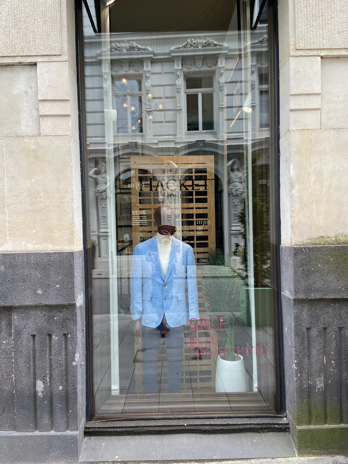 Hackett London Impression 5